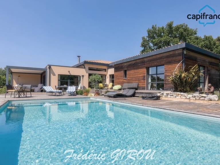 Maison en bois authentique et chaleureuse 6 pièces AIX EN PROVENCE - PUYRICARD — photo 1