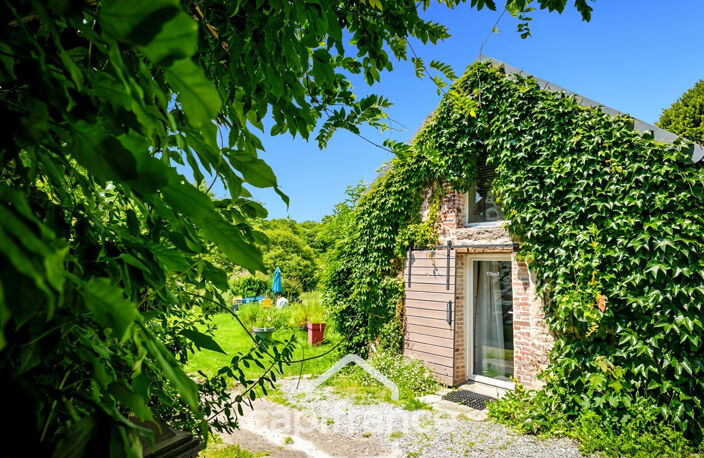À REPRENDRE – DOMAINE TOURISTIQUE – 5 CHAMBRES D’HÔTES + 3 GÎTES –  MURS + ACTIVITÉ — photo 3