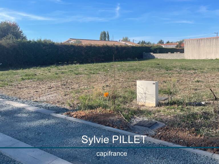 Terrain à vendre de 588 m² PUYRAVAULT en VENDEE (85) — photo 1