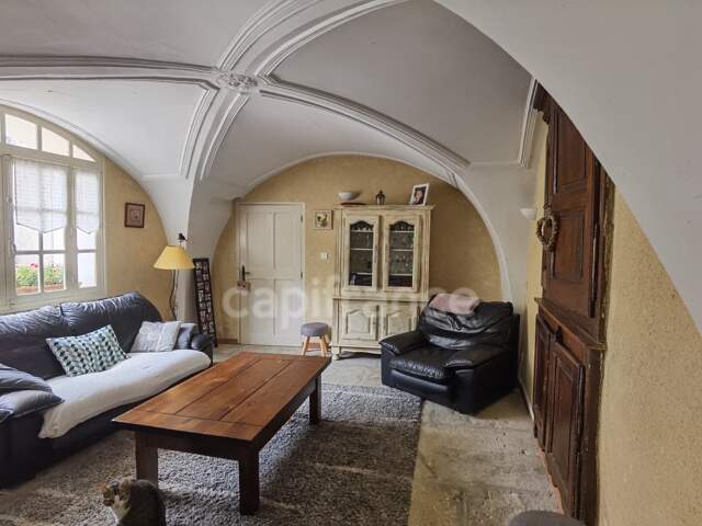 Dpt Gard (30), à vendre UZES propriete P14 de 548 m² - Terrain de 830,00 m² — photo du bien