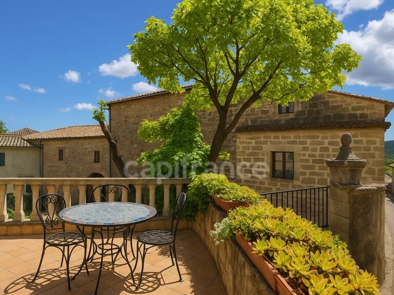 Dpt Gard (30), à vendre UZES propriete P14 de 548 m² - Terrain de 830,00 m² — photo 1