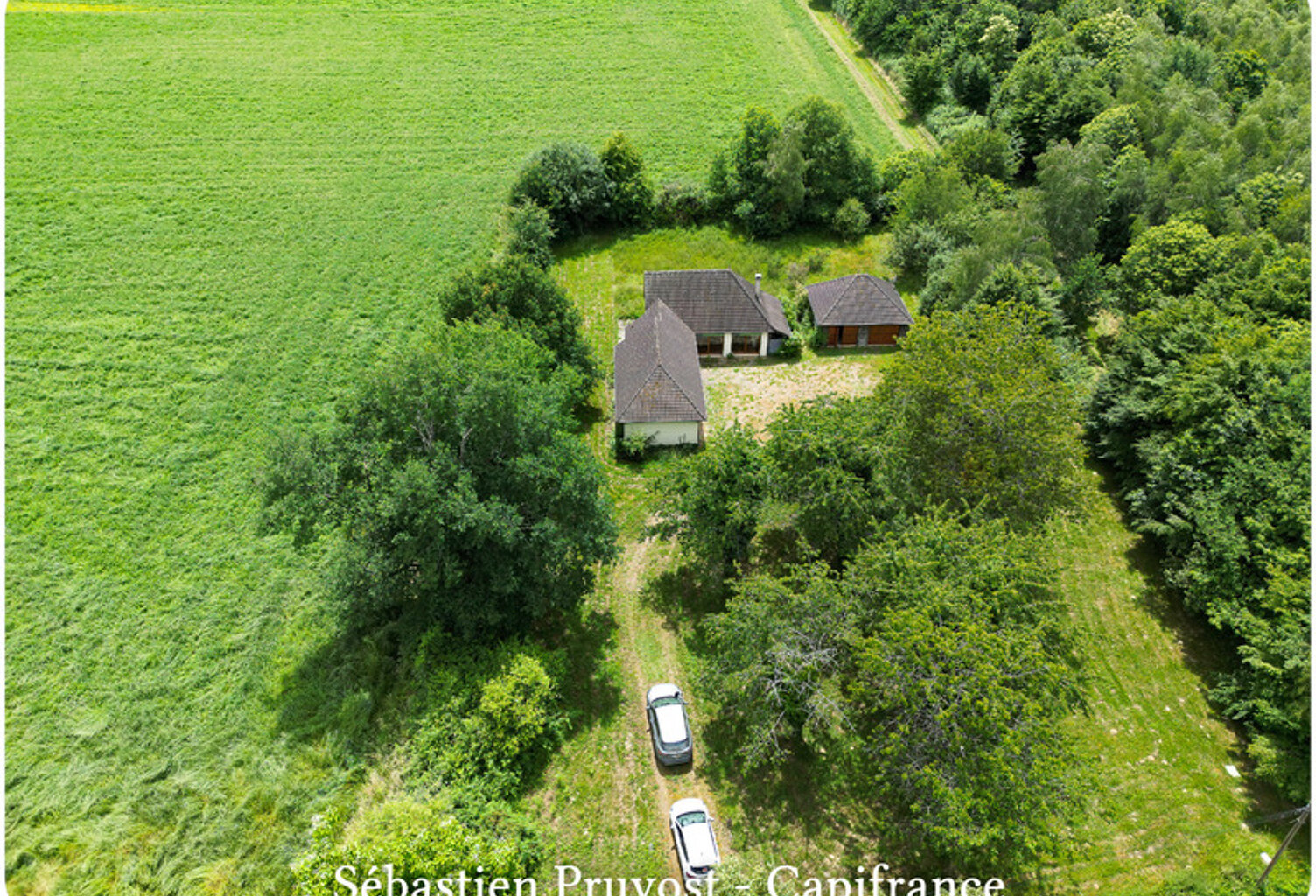 Maison à vendre 4 pièces JUMILHAC LE GRAND (24) Plain-pied 111m2, terrain 3479m2, garage 40m2, deux chambres et mezzanine — photo 1