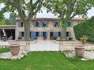 Mas de Charme en Camargue – 3 Habitations, Dépendances et Piscine — photo 3