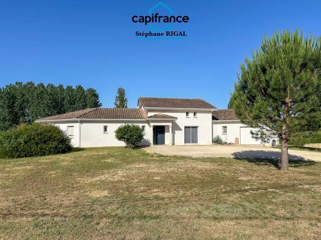 Maison à vendre 6 pièces maison de 180m2 habitables sur un terrain clos de 7315m2 — photo du bien