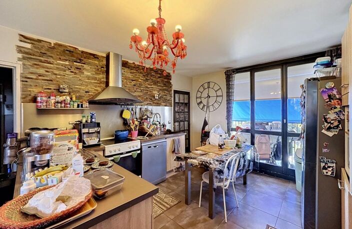Appartement À Vendre — photo 2
