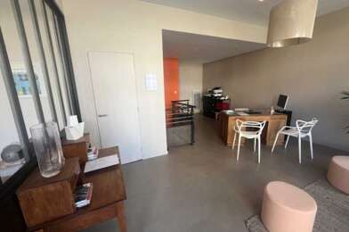 Commerce  600 €