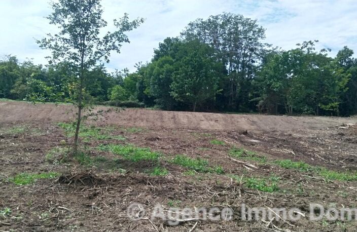 Terrain constructible de 952 m², vue dégagée — photo 2
