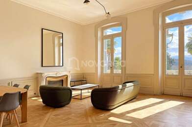 Appartement 3 pièces 1900 €