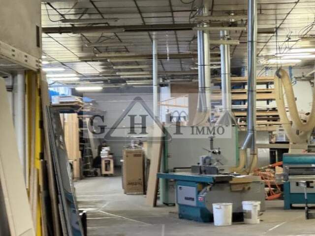 Entrepot 2600 m2 a vendre Bobigny — photo du bien