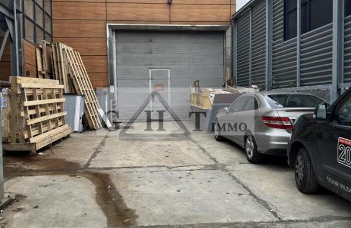 Entrepot 2600 m2 a vendre Bobigny — photo 2