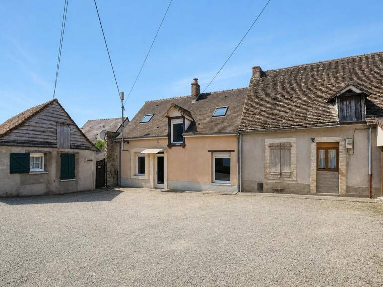 Maison de 4 pièces de 85 m² à Montfort-le-Gesnois — photo 1
