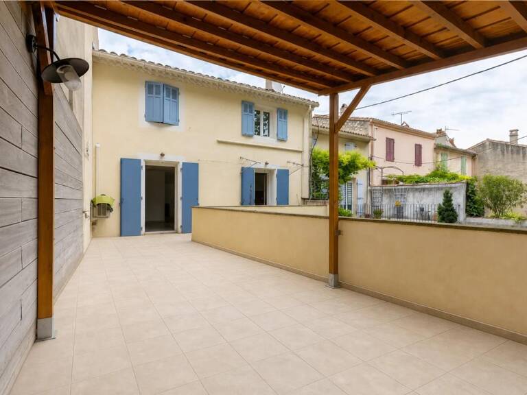 Appartement de 3 pièces de 64,68 m² à Eyguières — photo 1