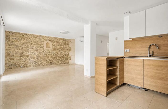 Appartement de 3 pièces de 64,68 m² à Eyguières — photo 3