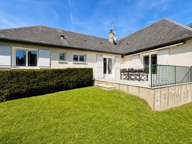 Maison de 6 pièces de 135 m² à Donnery — photo du bien