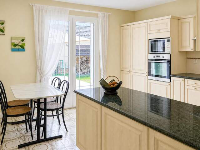 Maison de 6 pièces de 135 m² à Donnery — photo du bien