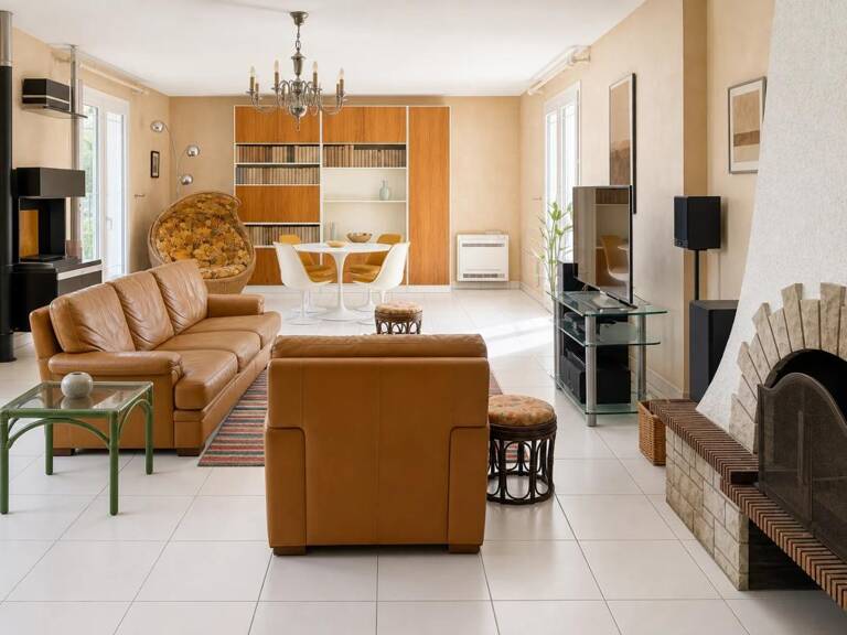 Maison de 6 pièces de 135 m² à Donnery — photo 1