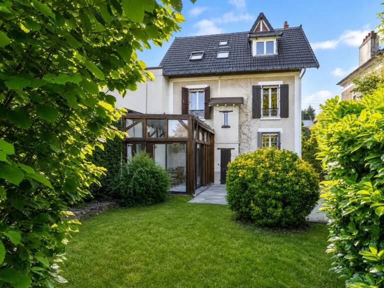 Maison de 7 pièces de 140 m² à Eaubonne — photo 1