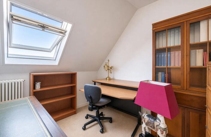 Maison de 7 pièces de 140 m² à Eaubonne — photo 4