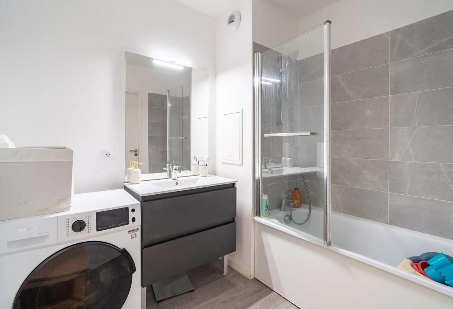 93380 PIERREFITTE – CENTRE VILLE – CALME - APPARTEMENT 4P — photo 1