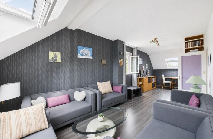 Maison familiale avec piscine couverte et grands volumes à Montf — photo 5