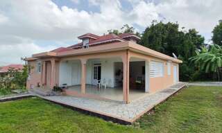Maison 4 Pièces 180 m² à louer à Lamentin (97129)
