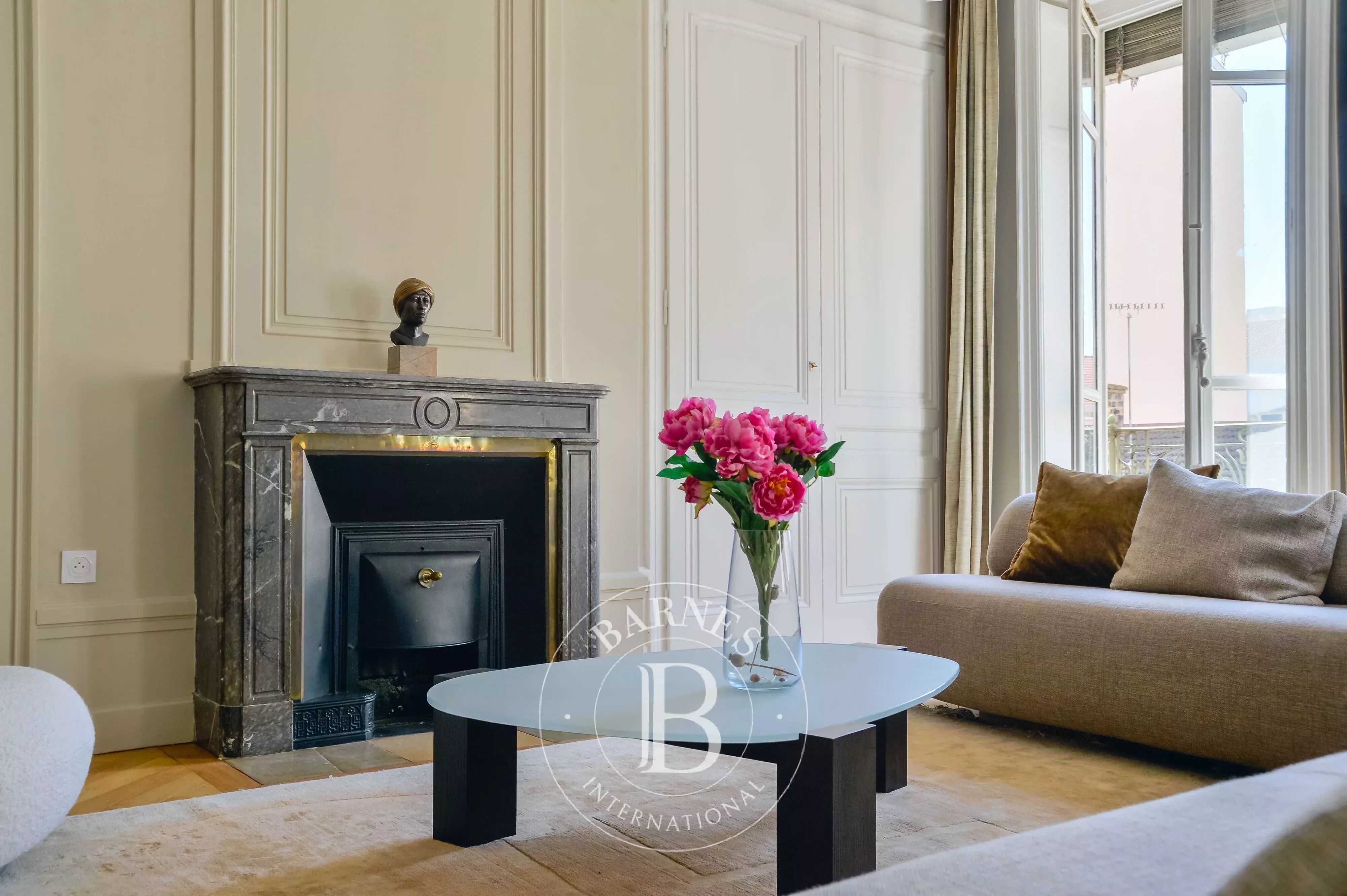 Appartement L T6