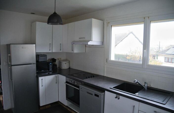 Maison individuelle de plain-pied 83 m2 - 3 chambres- 450 m2 Terrain-sous-sol total- 78270 Bonnières-sur-Seine — photo 3