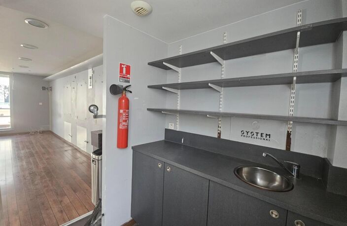 Location bureau  65 m² à Tours (37000) — photo 4