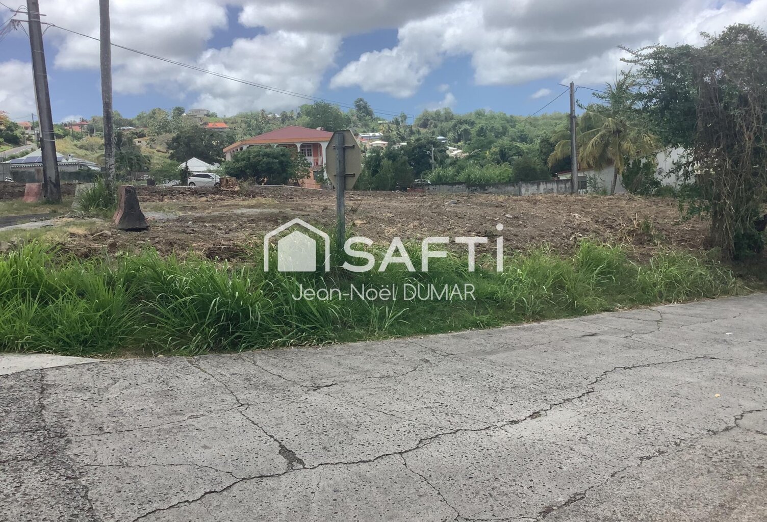 Terrain plat de 1175 m2 au quartier Sans Pareil — photo 1