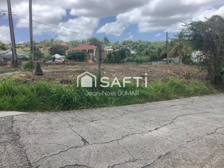 Terrain plat de 1175 m2 au quartier Sans Pareil — photo 1