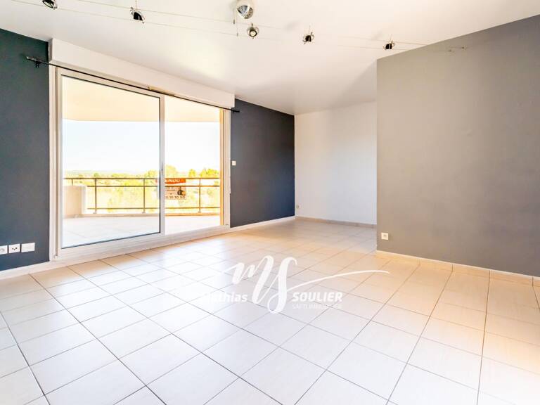 T2 48 m² avec terrasse/balcon/parking - La Duranne — photo 1