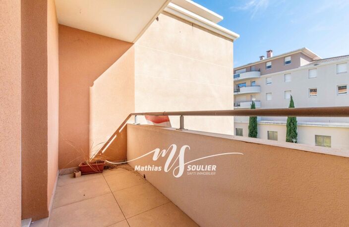 T2 48 m² avec terrasse/balcon/parking - La Duranne — photo 5