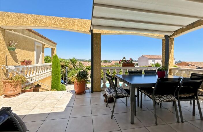 Vente Maison avec piscine, vue dégagée et dominante — photo 4