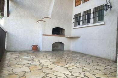 Maison 5 pièces 750 €