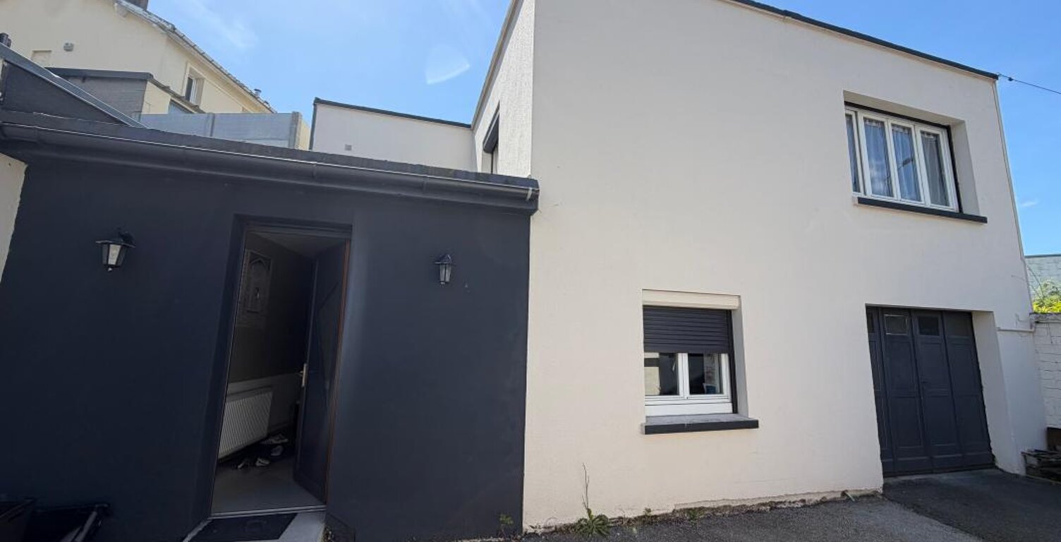 Maison À Vendre - SAINTE CECILE - JARDIN - GARAGE — photo 1