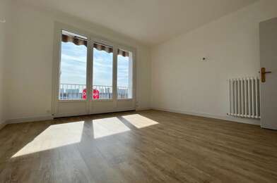 Appartement 3 pièces 660 €