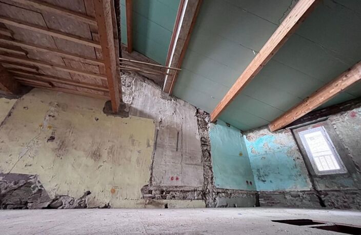 Immeuble de rapport de 200 m² environs à rénover pouvant être aménagé en deux appartements et un local — photo 2