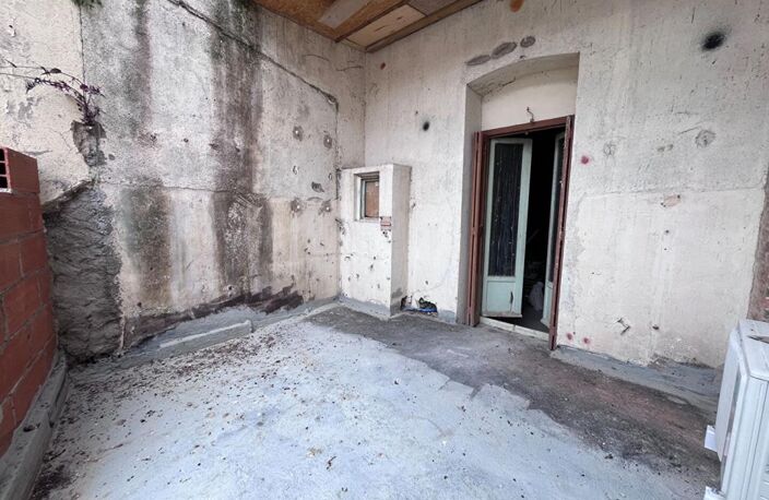 Immeuble de rapport de 200 m² environs à rénover pouvant être aménagé en deux appartements et un local — photo 5