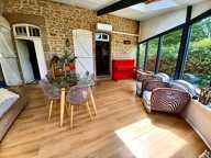 Sally HICKEY vous propose cette maison de maître caractère T7 au coeur de  LOCQUALTAS, à 25 minutes de la plage. Avec de belles vues sur le bourg et son jardin paysagé avec piscine chauffée. Proche de tous commerces à pied. Au prix de 635 250 euros, HAI — photo 4