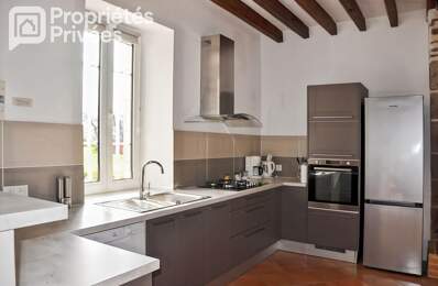Maison en pierre 5 pièce(s) 132 m2 — photo du bien
