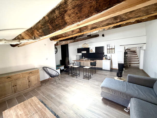 Aups: Appartement en duplex — photo du bien