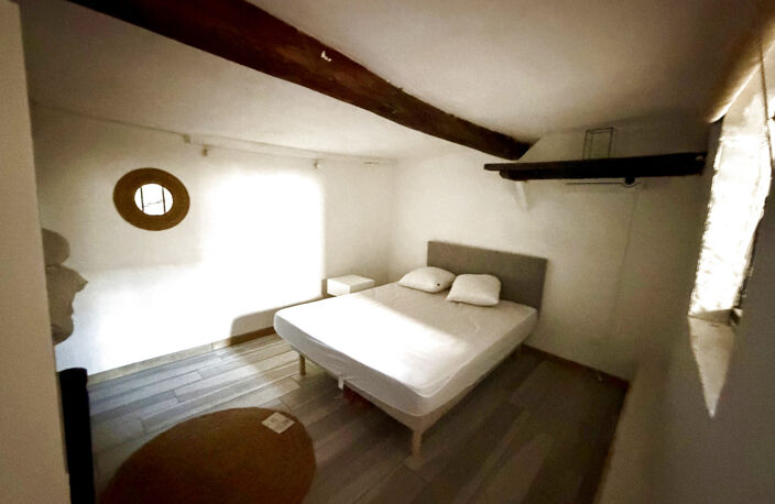 Aups: Appartement en duplex — photo 5