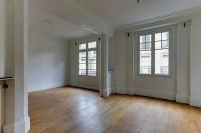 Appartement 3 pièces 279575 €