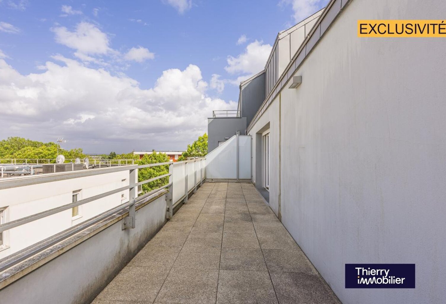 T2 DERNIER ETAGE TERRASSE — photo 1
