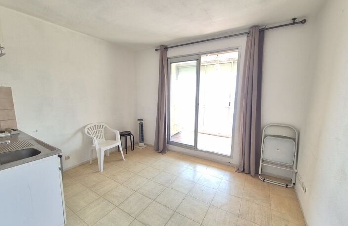 Studio 21 m² + 6m² deTerrasse avec vue mer à La Ciotat — photo 4