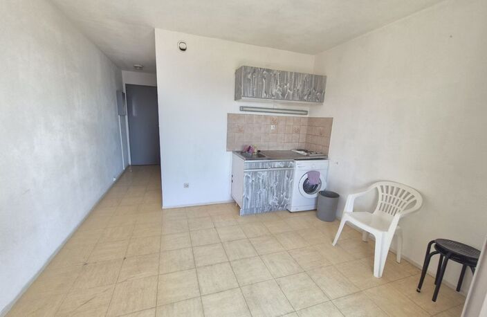 Studio 21 m² + 6m² deTerrasse avec vue mer à La Ciotat — photo 5