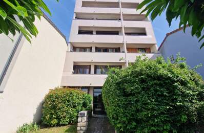 EXCLUSIVITÉ - APPARTEMENT LUMINEUX 3 PIÈCES AUX LILAS — photo du bien