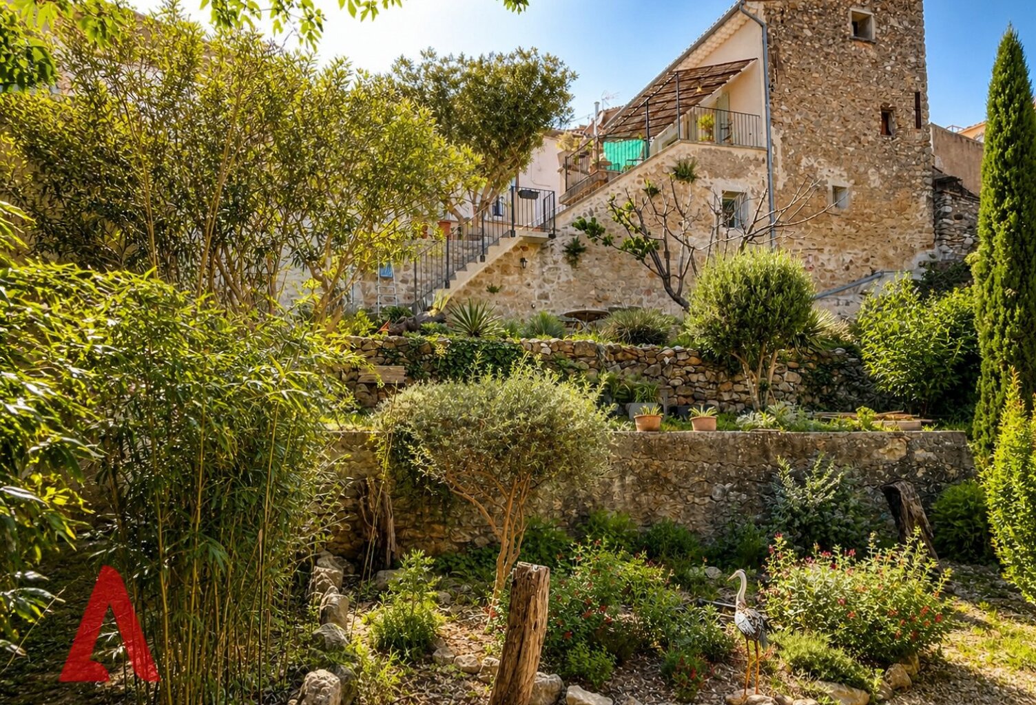 Superbe maison de caractère avec jardin paysagé, garage et prestations de qualité  Magalas — photo 1