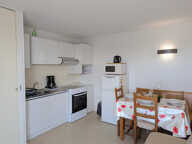 APPARTEMENT 3 PIECES AVEC VUE DEGAGEE SUR LES SALINS DU MIDI — photo 4