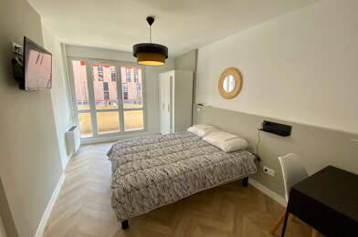 Appartement 5 pièces 560 €